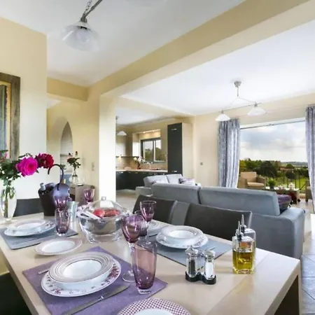 Willa Rose Villa
